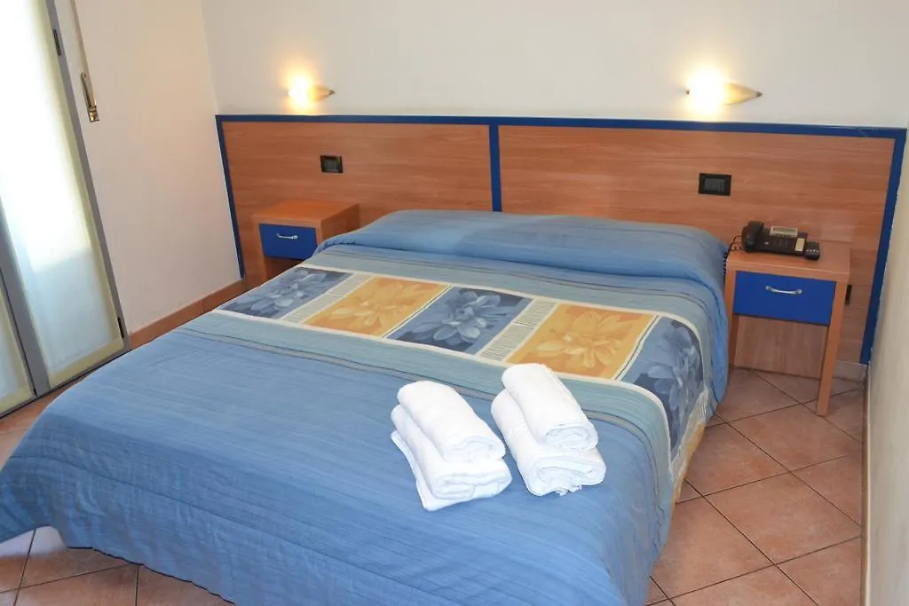 Hotel Iride Stazione Lambrate Citta Studi Milan 2*,