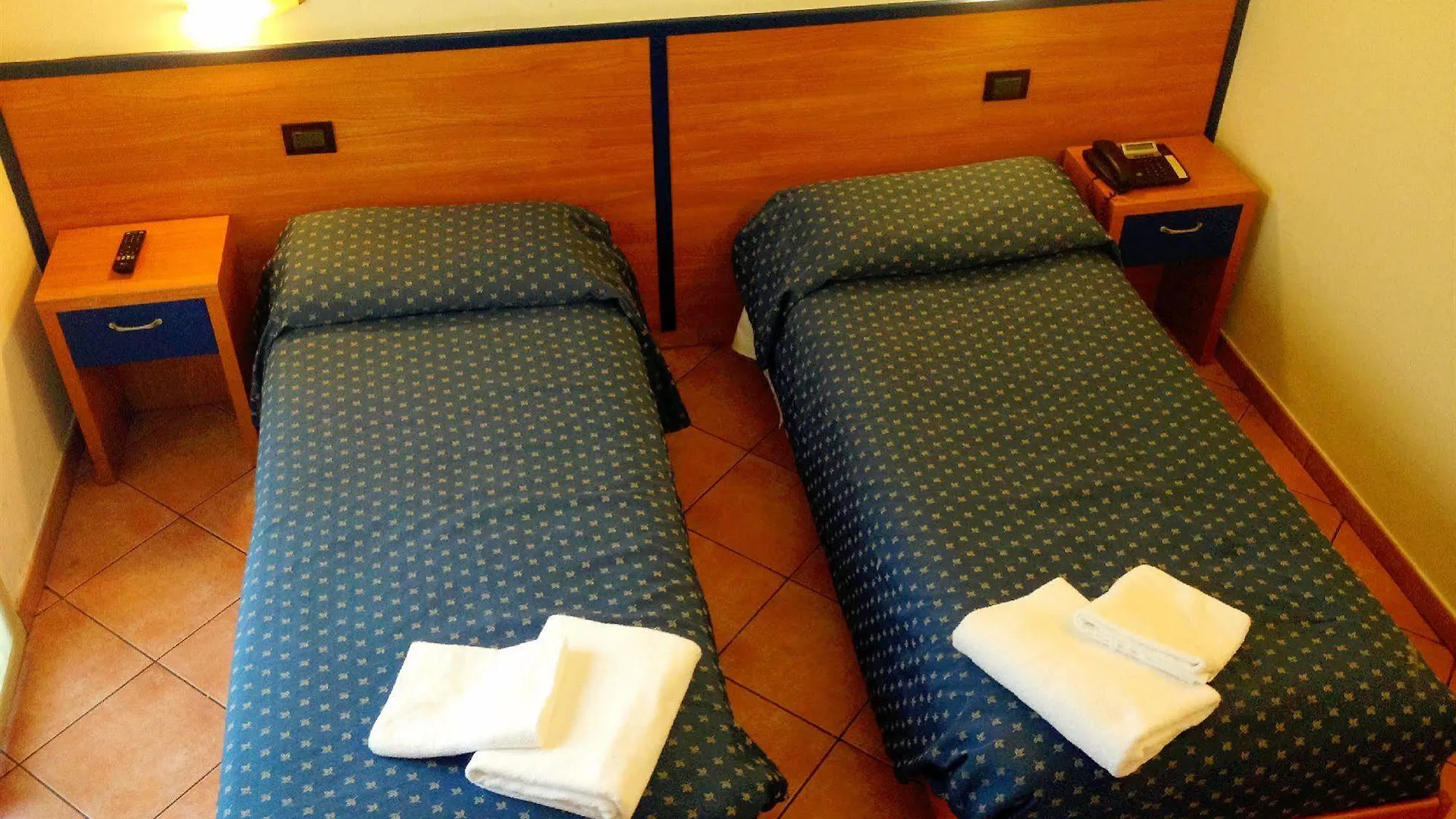 **  Hotel Iride Stazione Lambrate Citta Studi Милан Италия