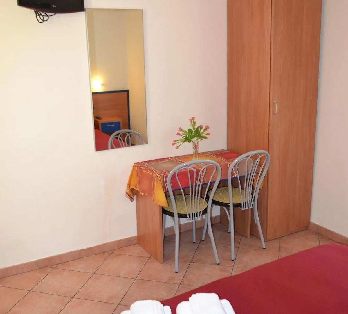 Hotel Iride Stazione Lambrate Citta Studi Милан 2*,